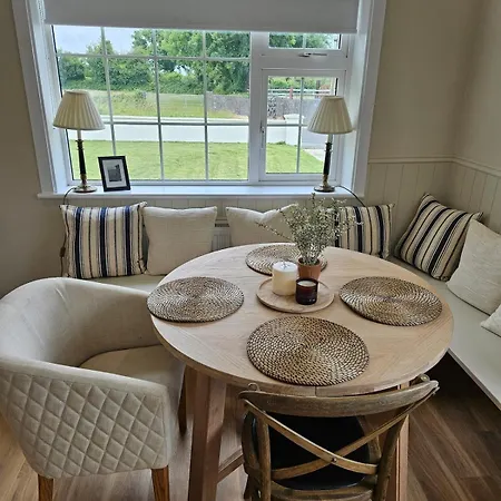 Ferienhaus Three Bedroom Cosy Quiet Luxury In The Burren Wild Atlantic Way Galway